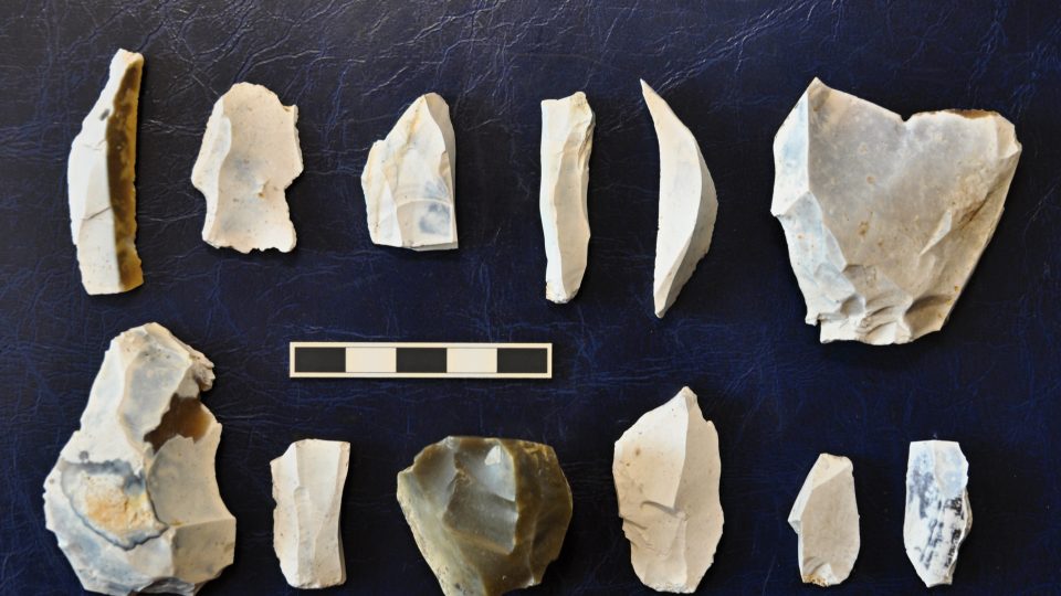 Archeologické naleziště, Mohelenská přehrada, výběr štípaných paleolitických artefaktů