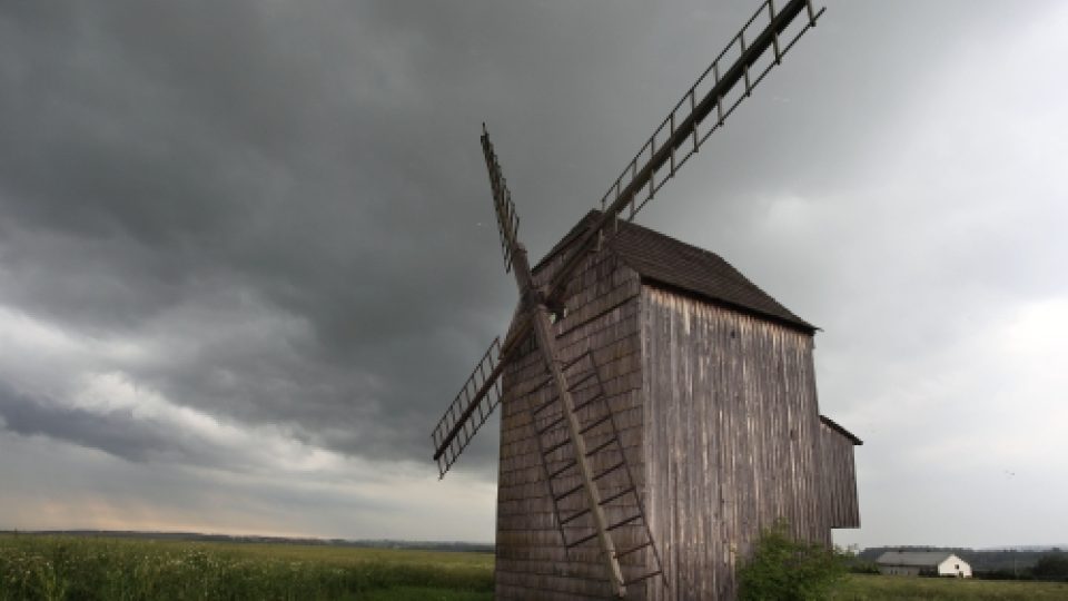 Větrný mlýn u Horního Nového Dvoru
