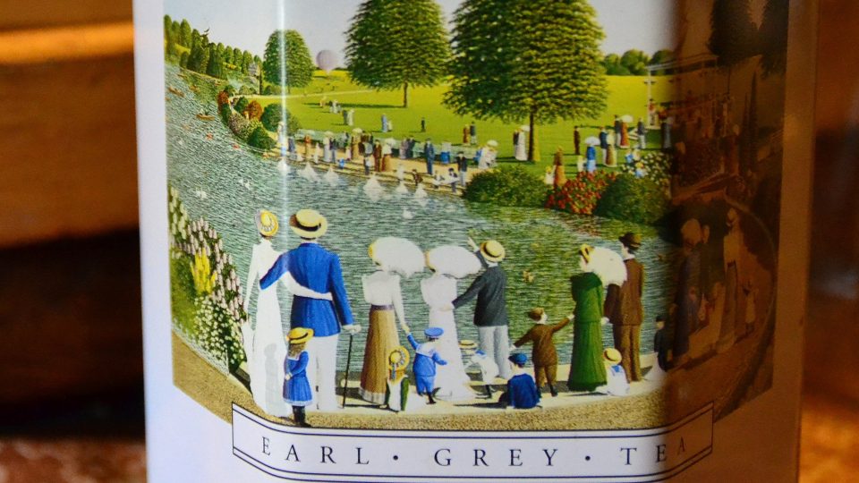 Dóza na čaj Earl Grey s klasickým motivem