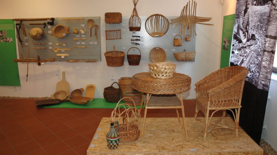 Jedním z tradičních romských řemesel bylo košíkářství