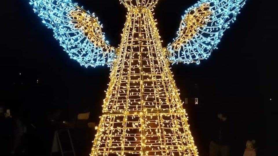 Vánoční výzdobu v zámecké zahradě ve Světlé nad Sázavou zachytila Vladimíra Brávková