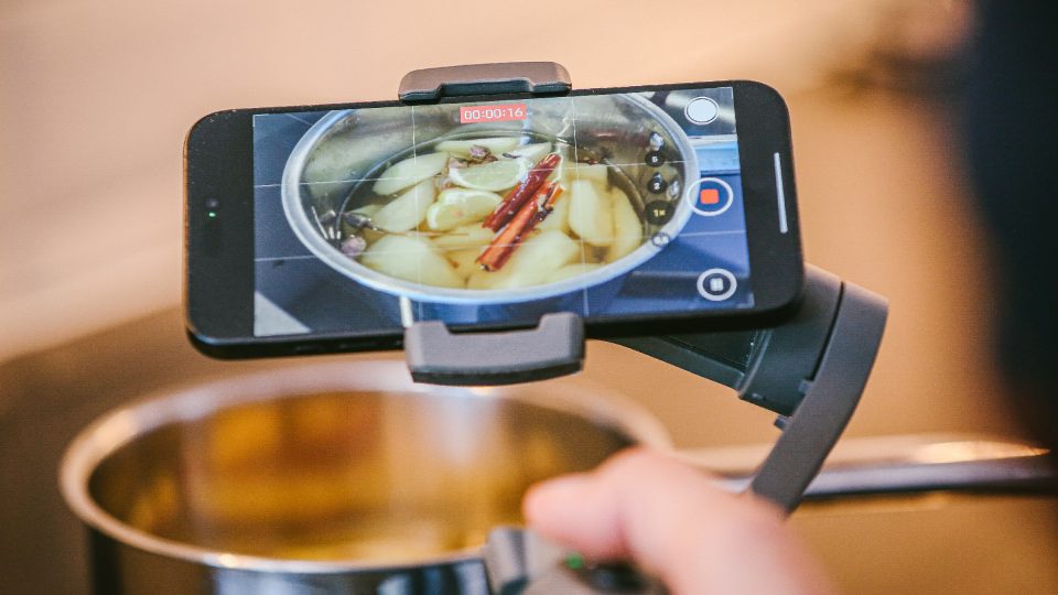 Pošírování hrušek | foto: Jana Volková Pošírování hrušek