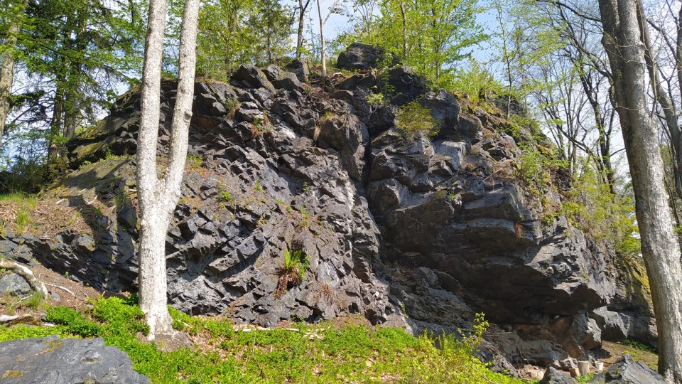 Najdeme tady zajímavé skalní útvary