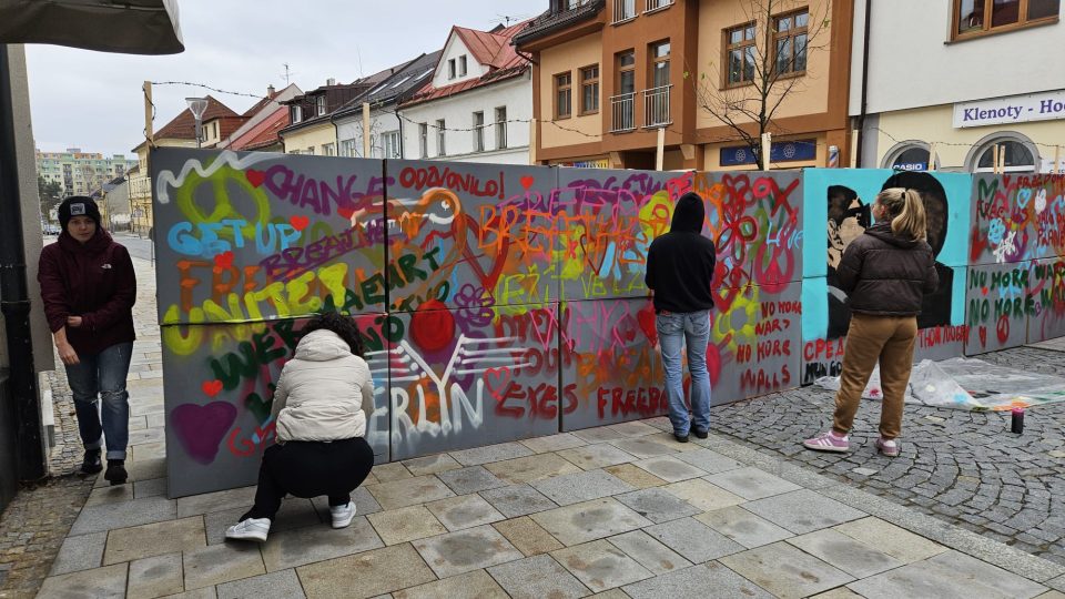 Symbolická berlínská zeď ve Žďáře nad Sázavou