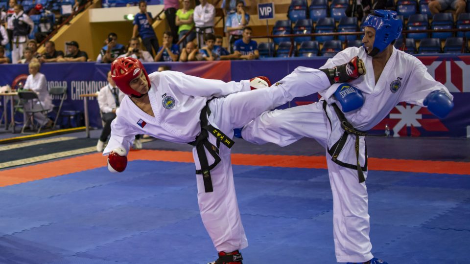Taekwon-do, první utkání Rudolfa Matouška na MS ve sportovním boji do 80 kg s taekwondistou z Argentiny