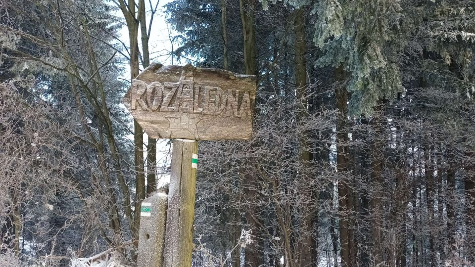 Cestu k rozhledně vám ukáže směrovka