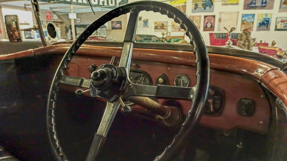 Interiér vozu Rolls-Royce | foto: Jaroslav Hoření, Český rozhlas Interiér vozu Rolls-Royce