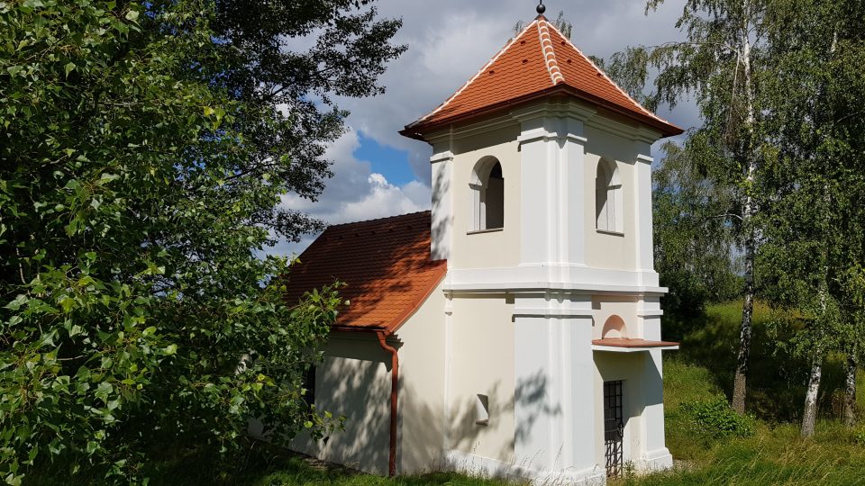 Kaplička v Heřmanicích, Dukovany