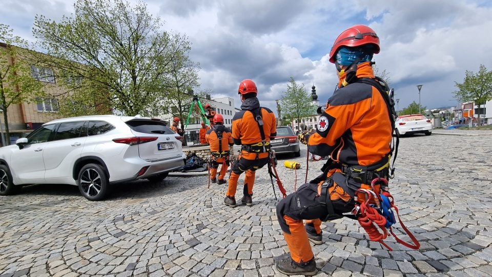 Cvičení hasičů ve Žďáru nad Sázavou