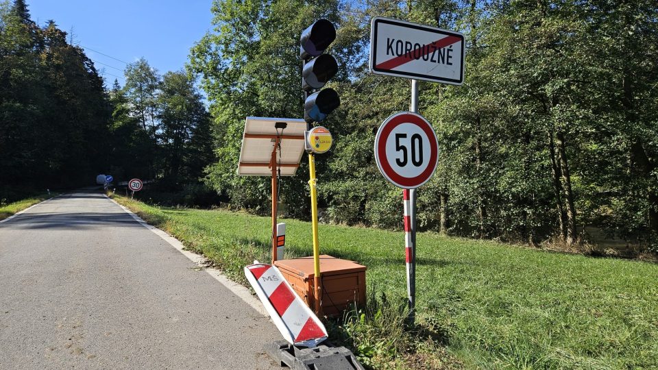 Mezi Vírem a Švařcem teď řidiči projíždí jen kyvadlově