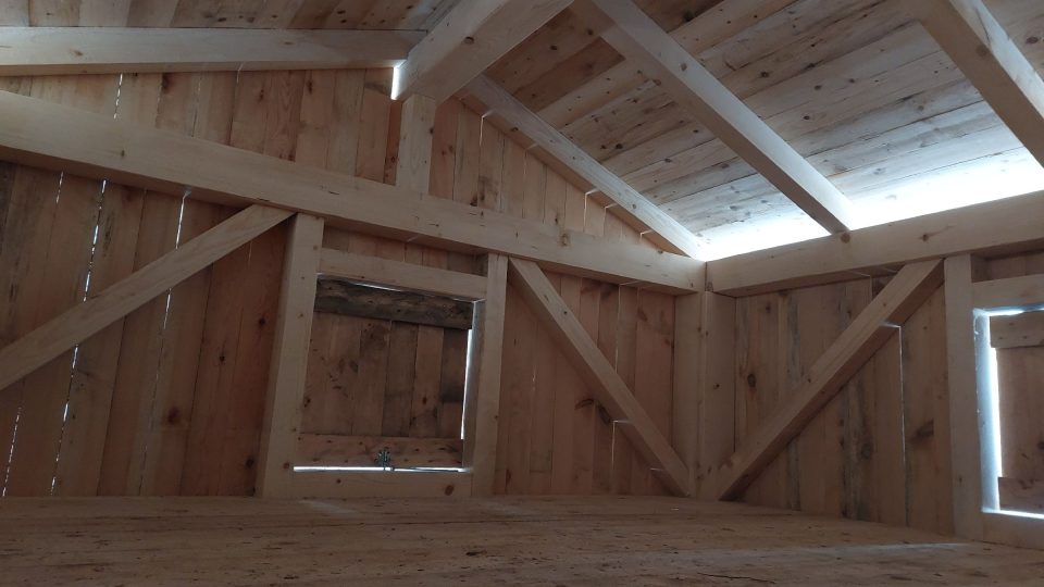 Patro útulny je možné využít k přespání | foto: Irena Šarounová, Český rozhlas Patro útulny je možné využít k přespání