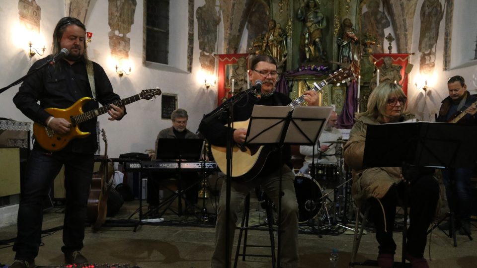 Koncert Nadi Urbánkové a kapely Bokomara, Božejov