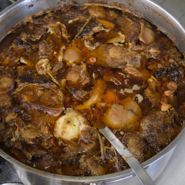 Demi-glace,  poctivá silná omáčka masové chuti | foto: Milan Kopecký,  Český rozhlas