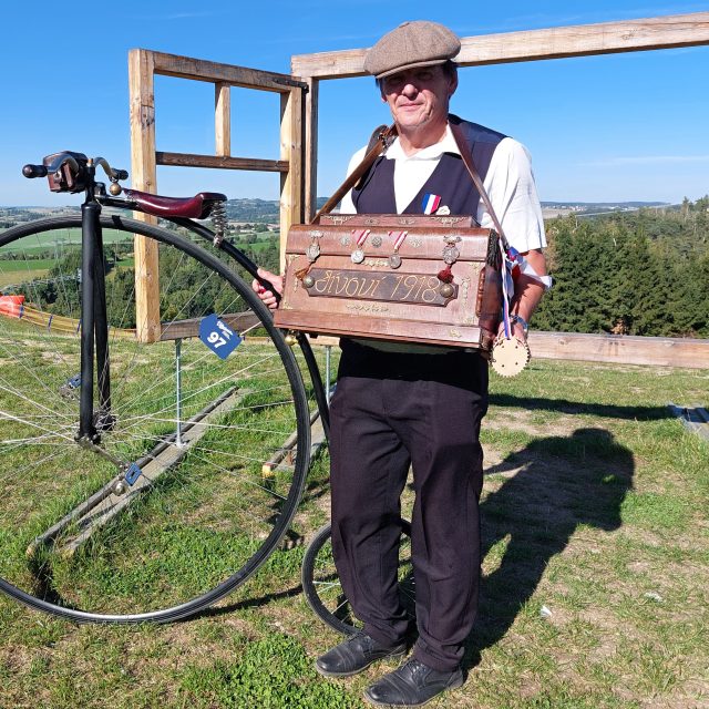 Sběratel kol a flašinetář František Uhlíř | foto: Irena Šarounová,  Český rozhlas