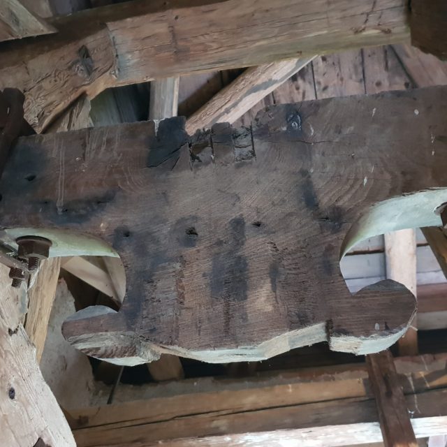 Kostel v Zahrádce,  stará zvonová stolice | foto: Daniel Zach,  Český rozhlas