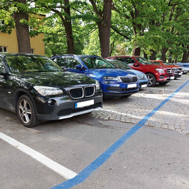 Stále víc měst na Vysočině omezuje bezplatné parkování v centrech | foto: Lucie Suchánková Hochmanová,  Český rozhlas