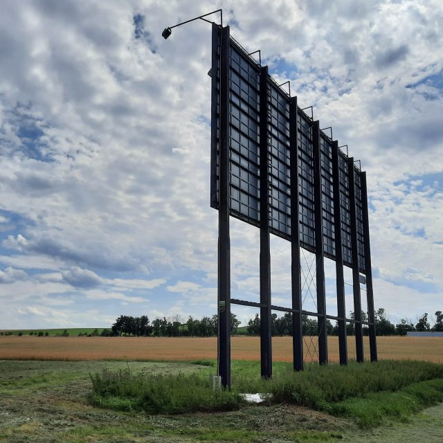 Billboard u dálnice D1,  Jabloňov | foto: Patrik Salát,  Český rozhlas Vysočina