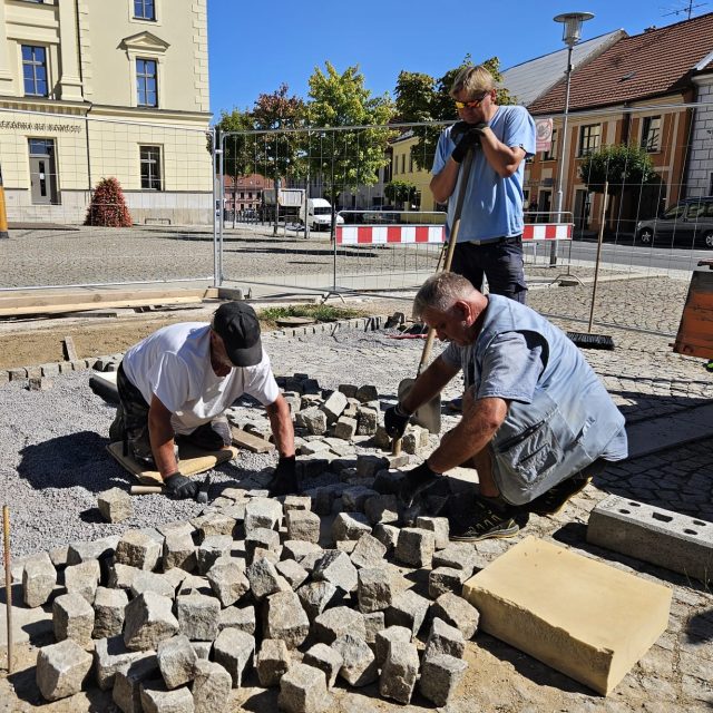 Dláždění v Třešti | foto: František Jirků,  Český rozhlas