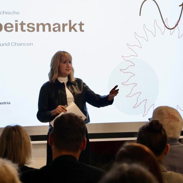 Magdalena Váchová Grabner na přednášce o rakouském pracovním trhu | foto: Joža Kolář,  Český rozhlas