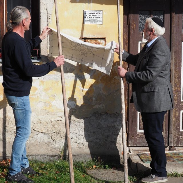 Dobrá Voda Lipnická,  odhalování kamenu zmizelých | foto: Dáša Kubíková,  Český rozhlas Vysočina