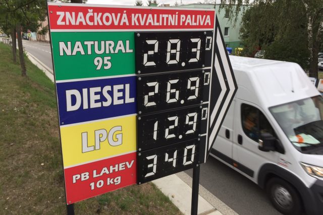Benzínová pumpa,  ilustrační foto | foto: Michal Malý,  Český rozhlas