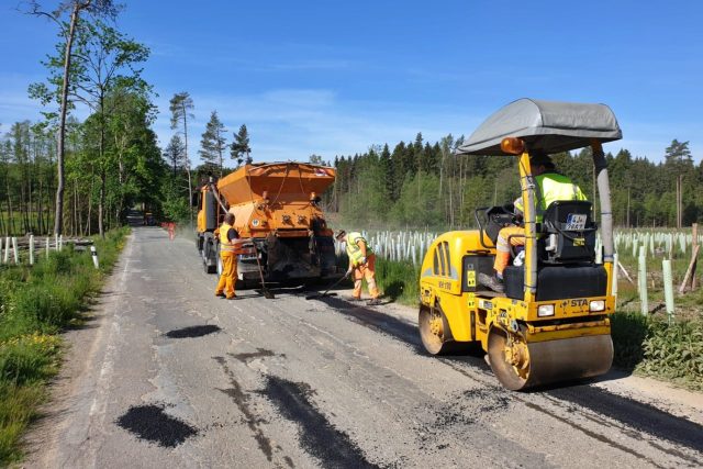 Oprava silnice u Nížkova,  Vysočina | foto: Daniela Brychtová,  Český rozhlas