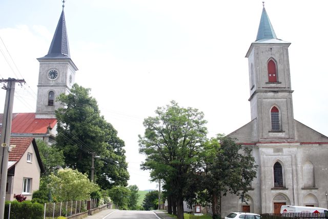 Velká Lhota,  dva evangelické kostely | foto: Irena Šarounová,  Český rozhlas,  Český rozhlas