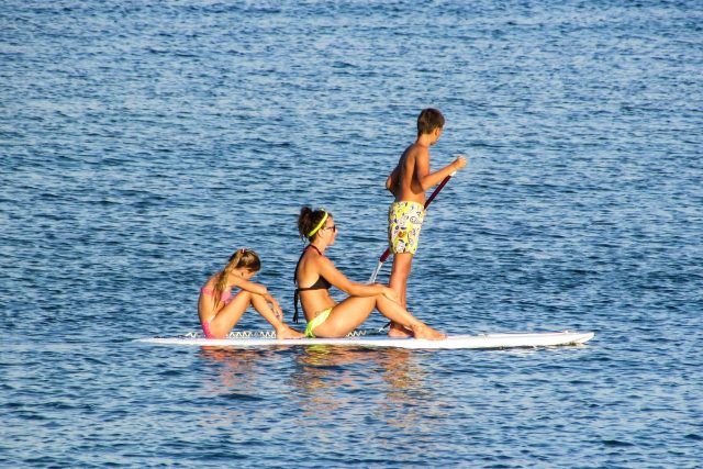 Paddleboarding zažívá v letošní letní sezóně opravdový rozkvět  (ilustrační foto) | foto: Fotobanka Pixabay