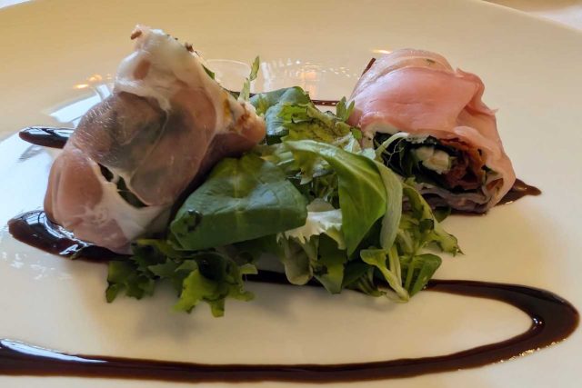 Sváteční předkrm z mozzarelly a šunky | foto: Dáša Kubíková,  Český rozhlas