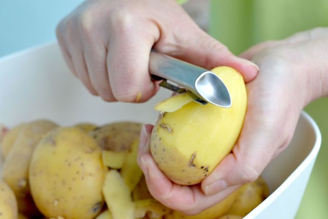 Základem uhlířiny jsou brambory | foto: Jolana Nováková,  Český rozhlas