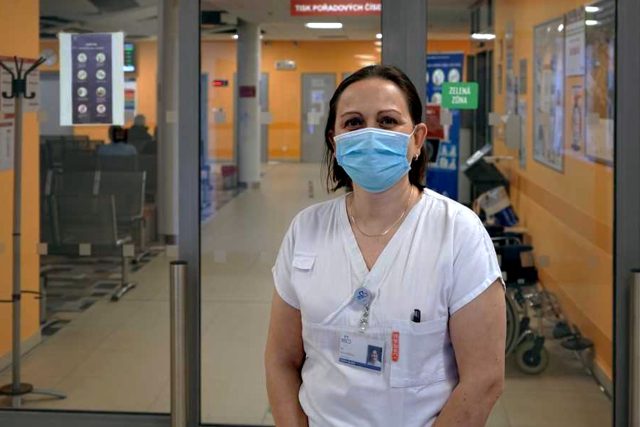 Hana Hladíková,  zdravotní sestra | foto: Patrik Salát,  Český rozhlas,  Český rozhlas