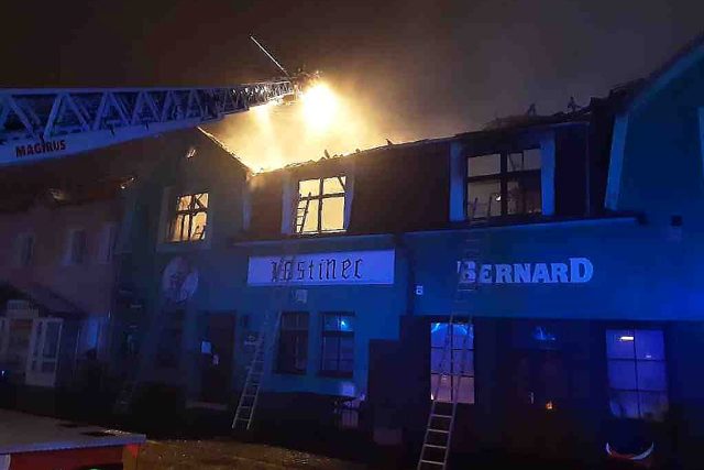 Nové Veselí,  Žďársko,  požár restaurace | foto: HZS Kraje Vysočina