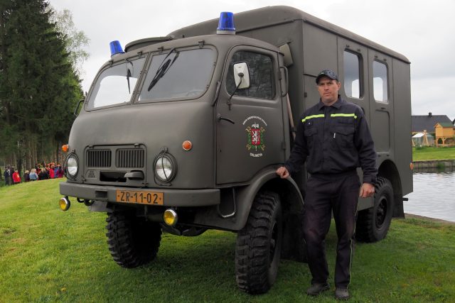 Nákladní auto dostali hasiči v Chlumětíně od vojáků před 60 lety | foto: Dáša Kubíková,  Český rozhlas