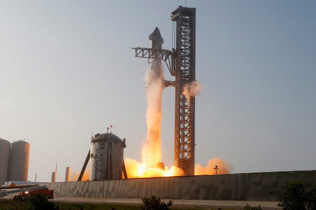 Start rakety Starship | foto: Reuters