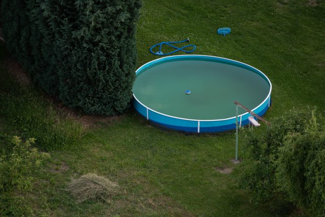 V některých obcích na Vysočině si lidé bazén z kohoutku nenapustí | foto: René Volfík,  iROZHLAS.cz